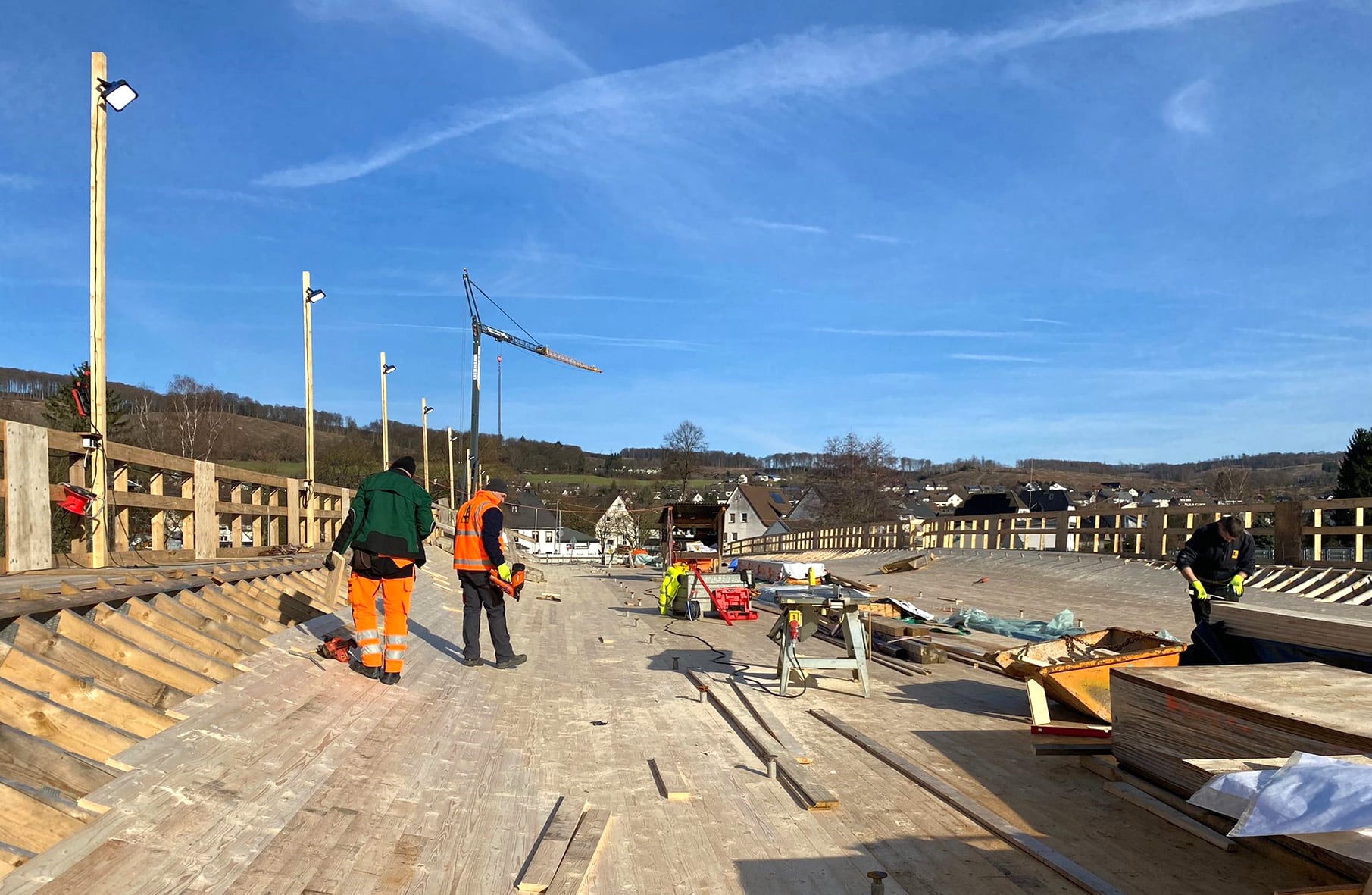 Dorfinfo.de: Arbeiten an Dinscheder Brücke gehen wieder voran